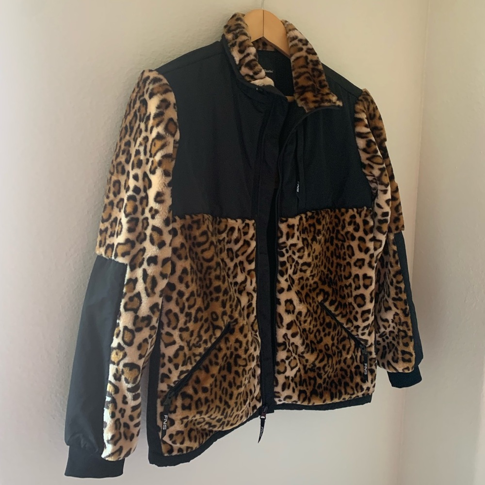40s and Shorties Technical Gear Leopard Print Zip Fur Jacket